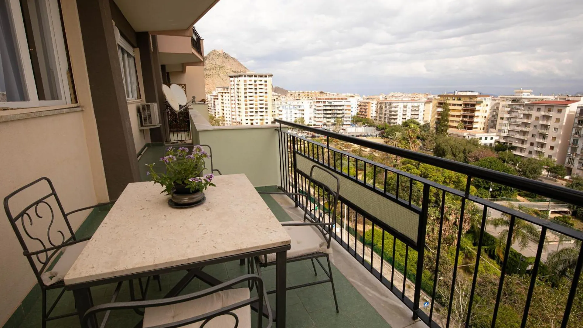 Nothotel Delle Rose Palermo Italy